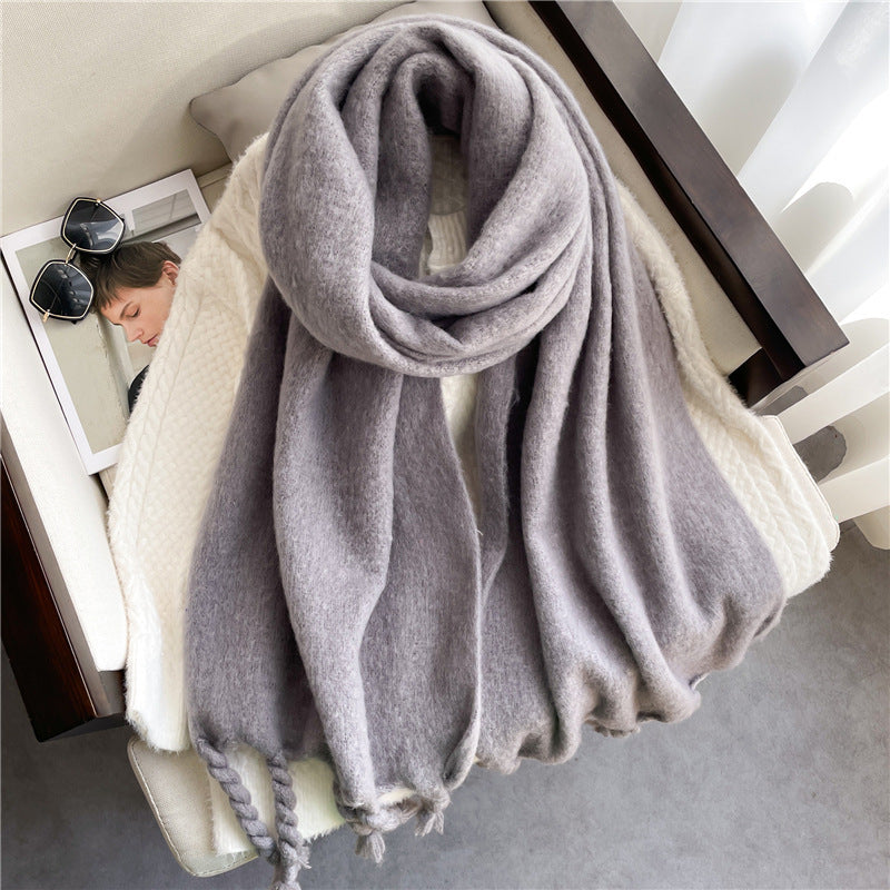 Fashionable Cashmere Scarf With Tassels