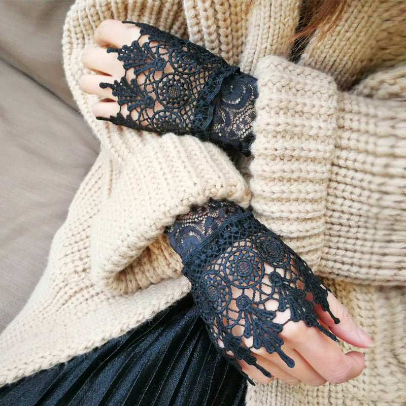 Lace hollow sleeves