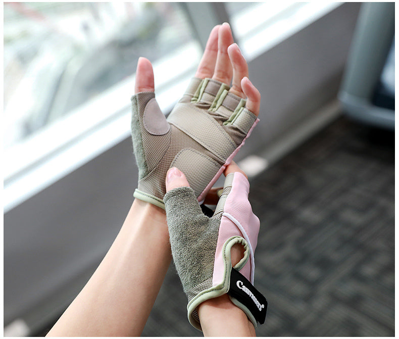 Sports Fitness Non-Slip Half Finger Wrist Guard Male Equipment Training Yoga
