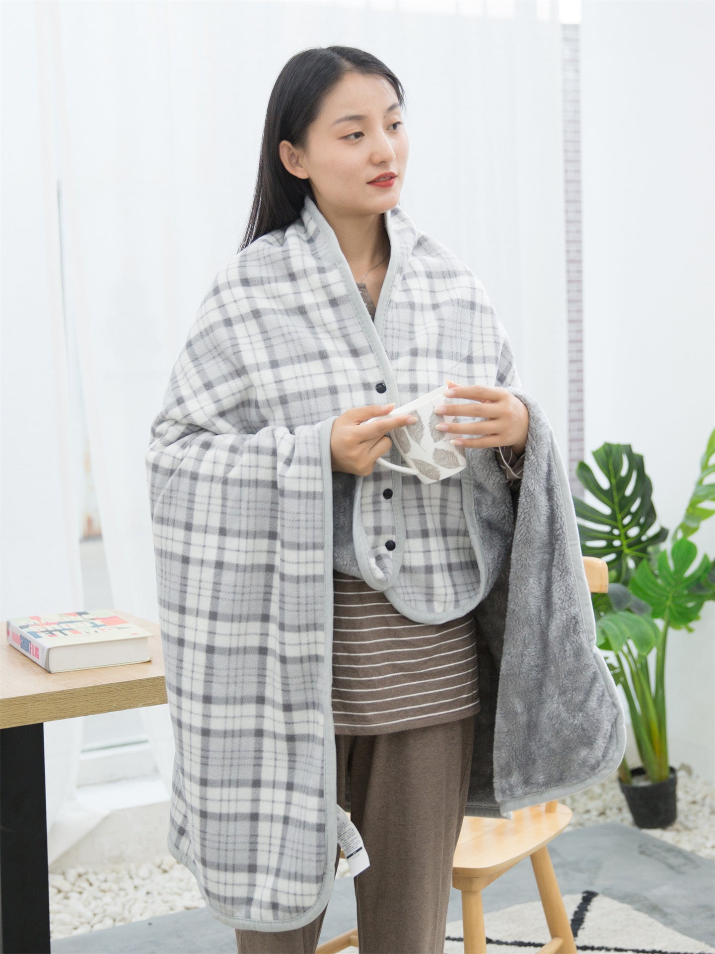 Fashionable And Personalized Non Printing Multi-functional Blanket