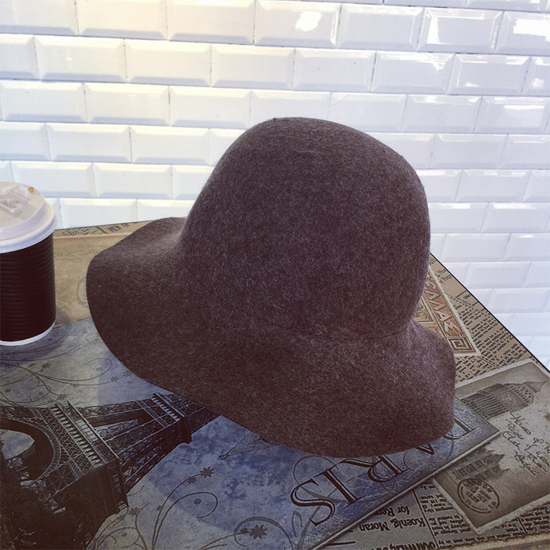 Thick pure wool top hat in autumn and winter