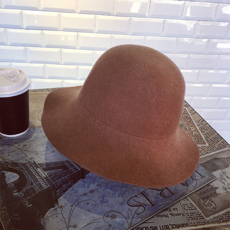 Thick pure wool top hat in autumn and winter