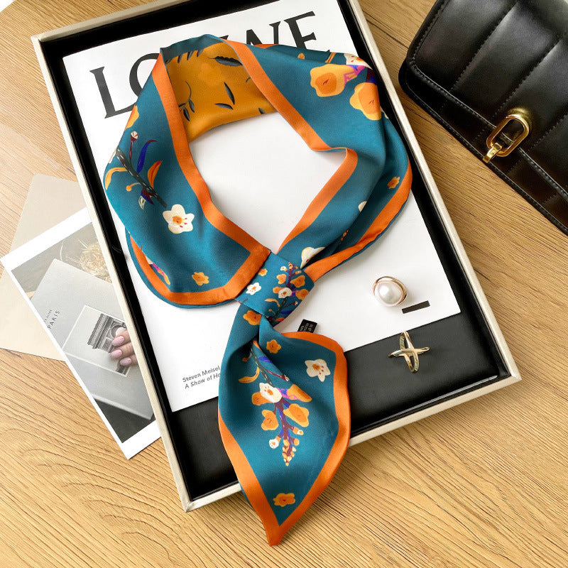 Simple Decorative Oil Painting Ear Scarf