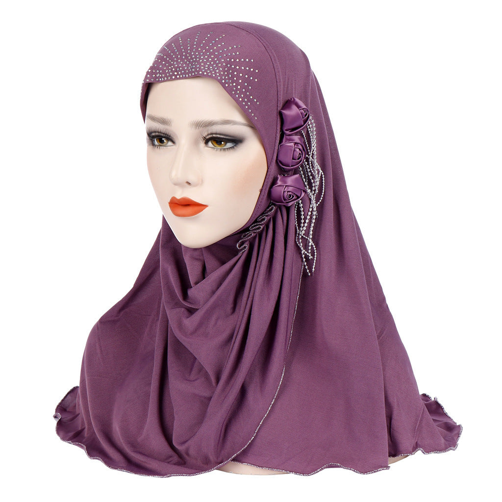 Baotou with three florets on the side of iced silk