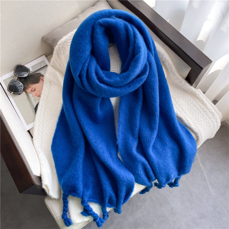 Fashionable Cashmere Scarf With Tassels