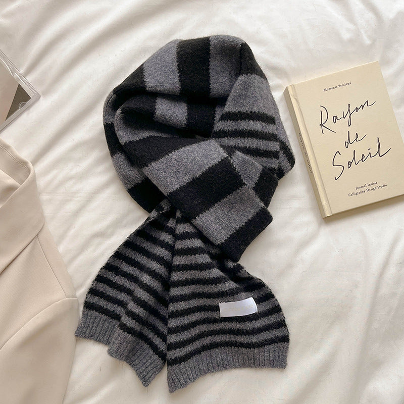 Women's Warm Knitting Wool Thickened Simple Windproof Scarf