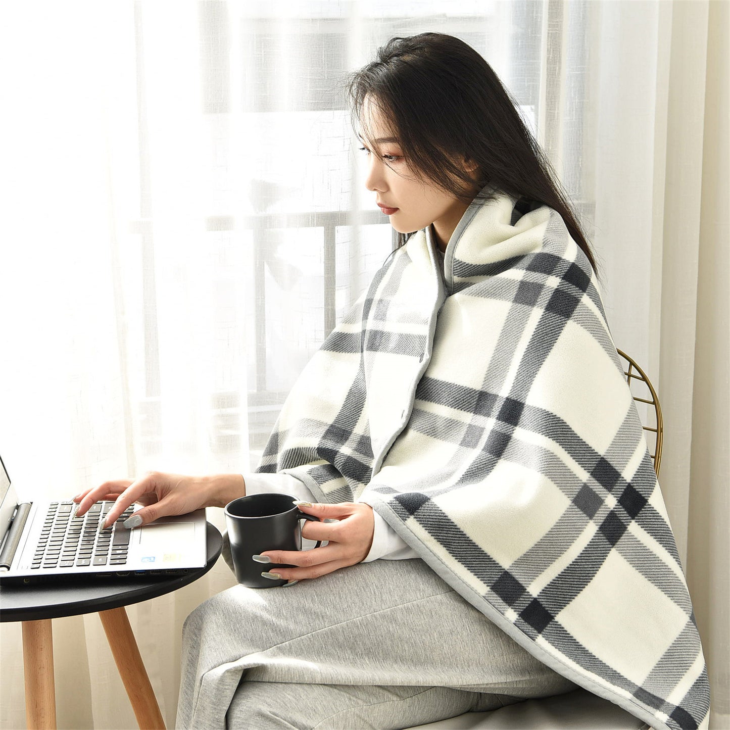 Fashionable And Personalized Non Printing Multi-functional Blanket