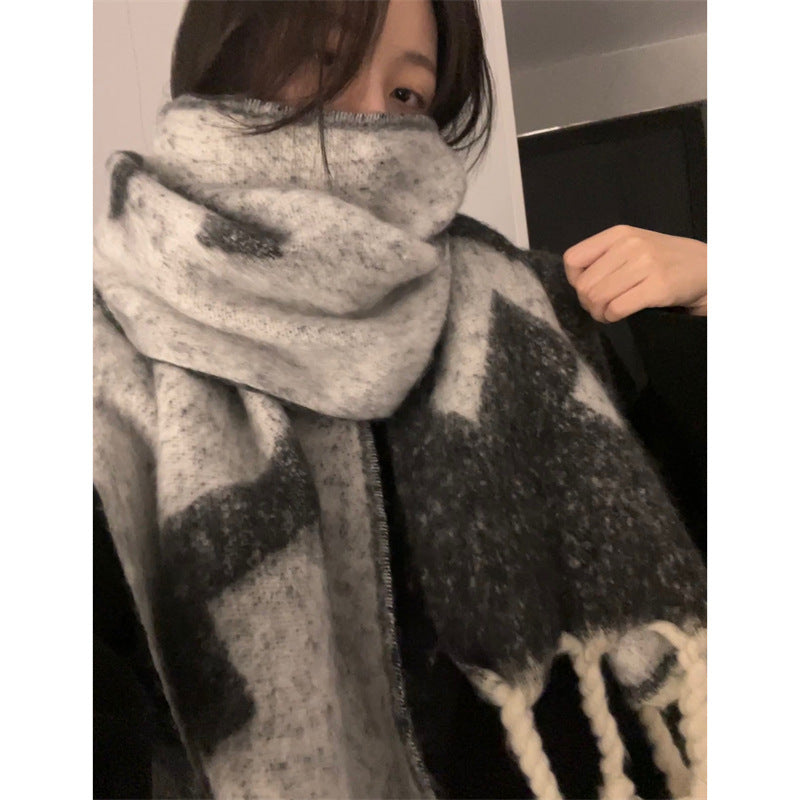 Senior Sense Korean Version Of Everything Warm Shawl Bib Dual-use Thick Scarf
