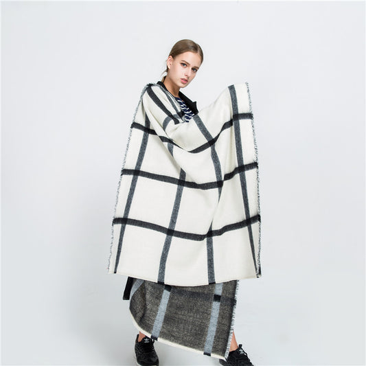 Black and white double-sided faux cashmere scarf