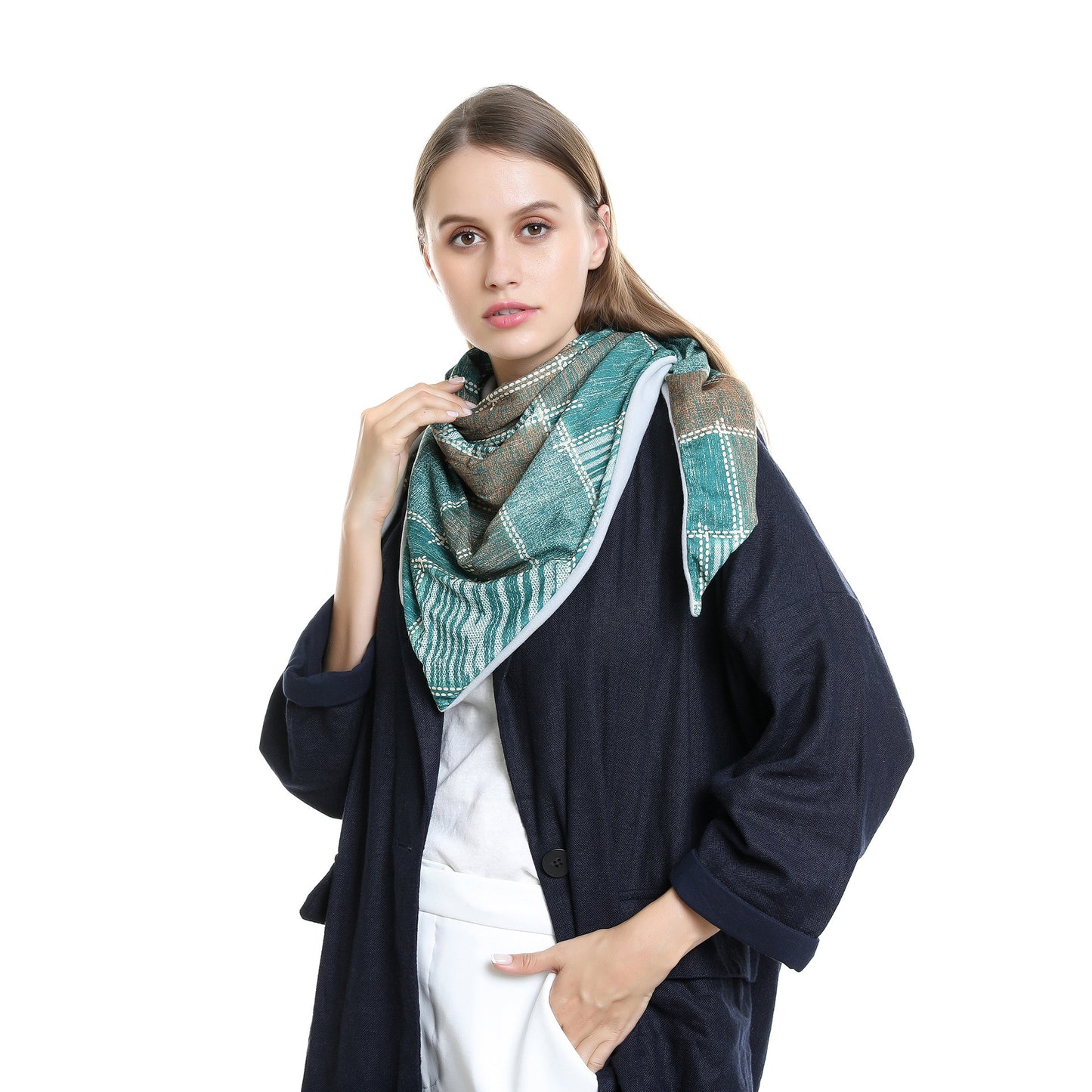 Warm Scarf And Are Fashionable And Versatile