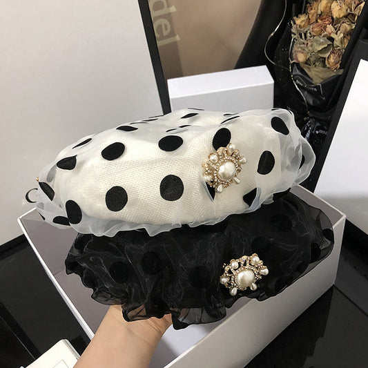 Hepburn Storm White Retro Brooch Versatile Beret