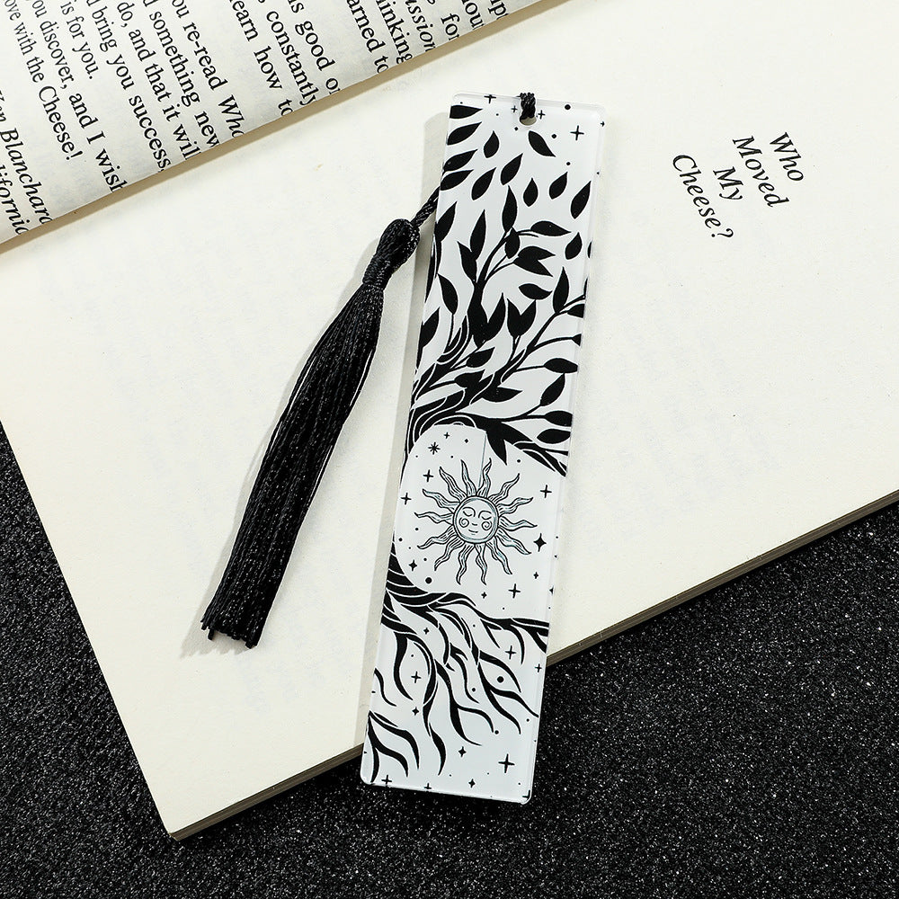 Creative Skull Pattern Acrylic Tassel Reading Decoration Bookmark