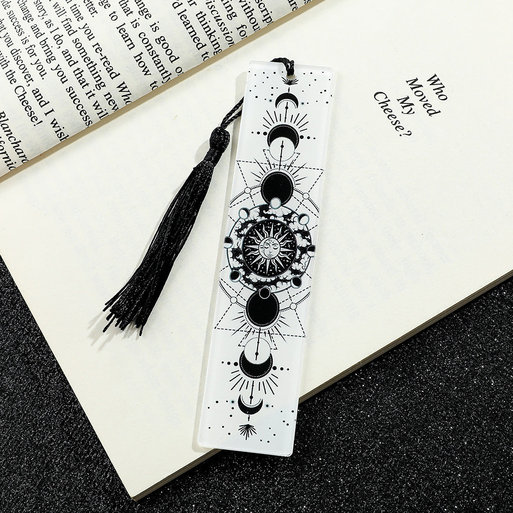 Creative Skull Pattern Acrylic Tassel Reading Decoration Bookmark