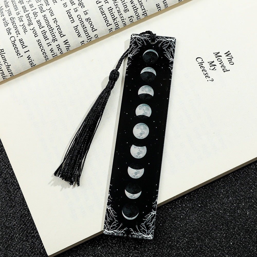 Creative Skull Pattern Acrylic Tassel Reading Decoration Bookmark