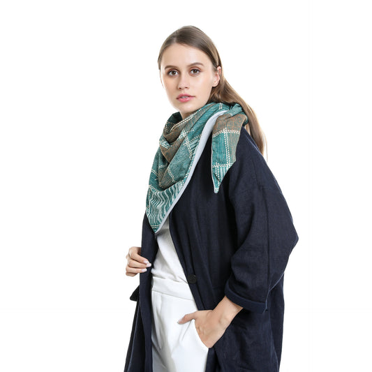 Warm Scarf And Are Fashionable And Versatile